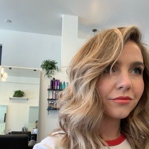 Meet your Posher, Elizabeth